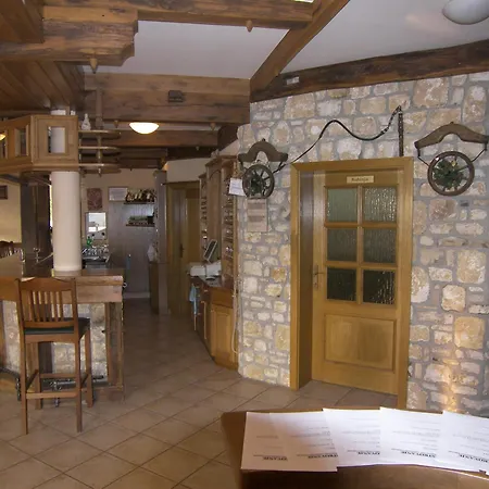Çiftlik konaklama Grobelnik Tourist Farm *